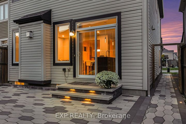 Photo 32 at 127 Switch Grass Crescent, Nepean (Half Moon Bay), Ottawa