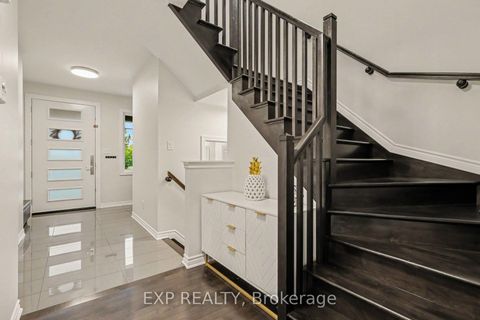 Photo 3 at 127 Switch Grass Crescent, Nepean (Half Moon Bay), Ottawa
