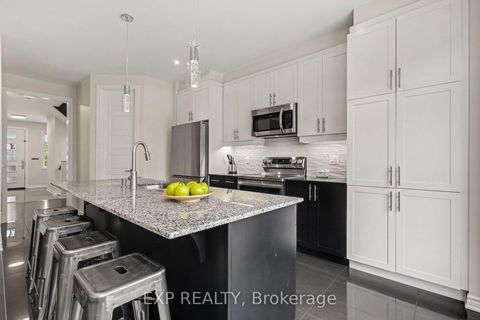 Photo 13 at 127 Switch Grass Crescent, Nepean (Half Moon Bay), Ottawa