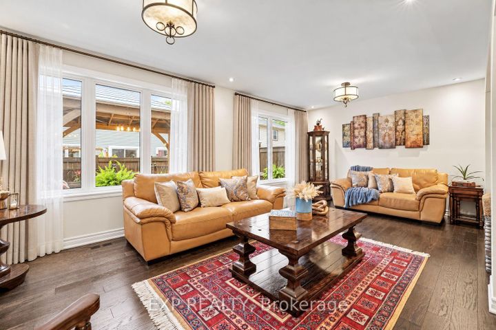 Photo 6 at 428 White Arctic Avenue, Nepean (Half Moon Bay), Ottawa