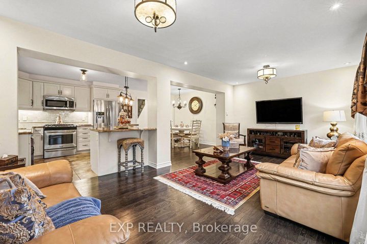 Photo 9 at 428 White Arctic Avenue, Nepean (Half Moon Bay), Ottawa