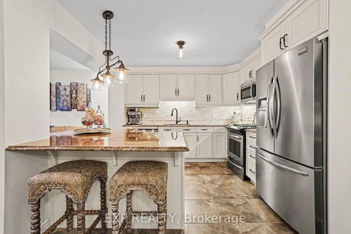 Photo 14 at 428 White Arctic Avenue, Nepean (Half Moon Bay), Ottawa