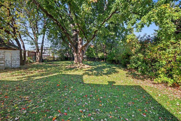 Photo 11 at 1388 Normandy Crescent, Nepean (Carleton Heights), Ottawa