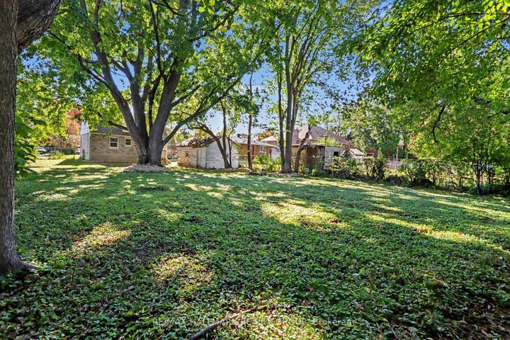 Photo 12 at 1388 Normandy Crescent, Nepean (Carleton Heights), Ottawa