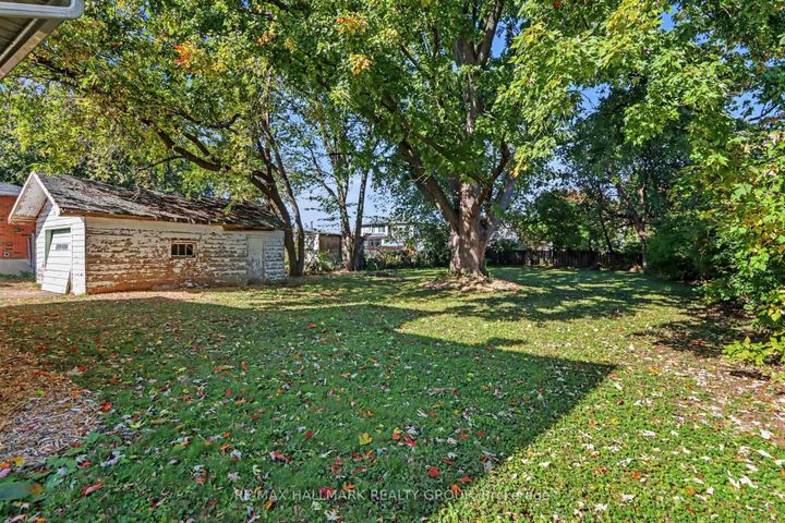 Photo 13 at 1388 Normandy Crescent, Nepean (Carleton Heights), Ottawa