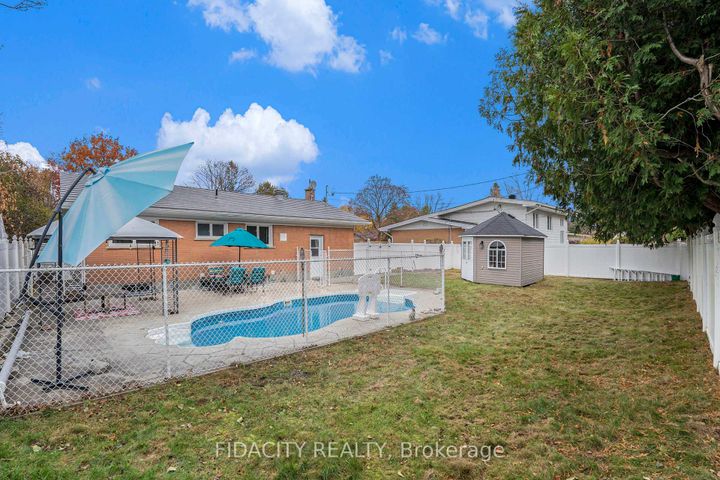 Photo 2 at 34 Stinson Avenue, Nepean (Lynwood Village), Ottawa