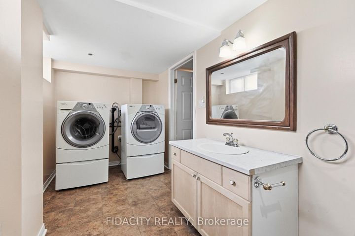 Photo 21 at 34 Stinson Avenue, Nepean (Lynwood Village), Ottawa
