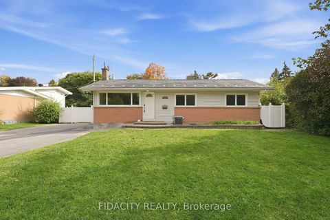 Photo 0 at 34 Stinson Avenue, Nepean (Lynwood Village), Ottawa