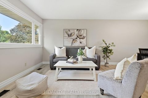 Photo 6 at 34 Stinson Avenue, Nepean (Lynwood Village), Ottawa