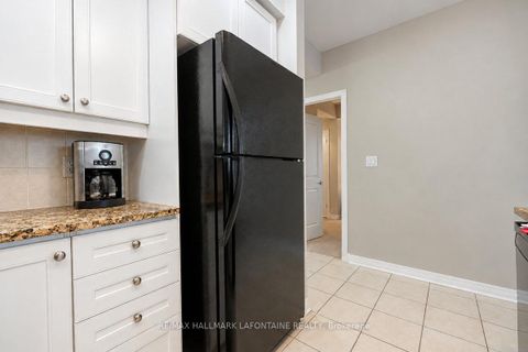 Photo 17 at 1606 - 570 Laurier Avenue W, Ottawa Centre, Ottawa