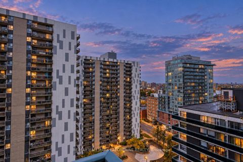 Photo 28 at 1606 - 570 Laurier Avenue W, Ottawa Centre, Ottawa