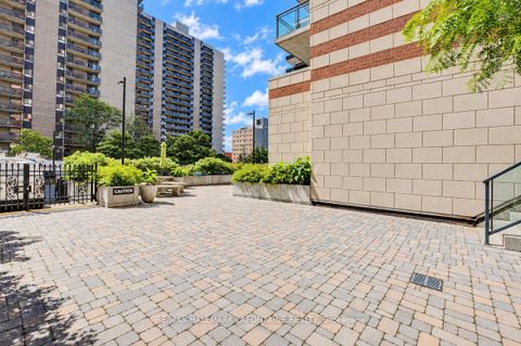 Photo 37 at 1606 - 570 Laurier Avenue W, Ottawa Centre, Ottawa