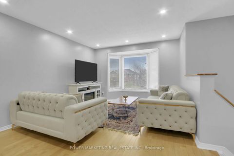 Photo 5 at 181 MOUNTSHANNON Drive, Nepean (Longfields), Ottawa