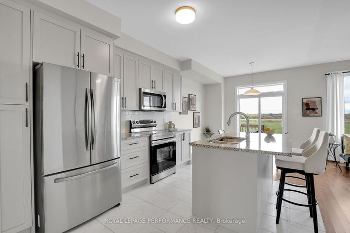 Photo 11 at 110 Main Halyard Lane, Nepean (Half Moon Bay), Ottawa