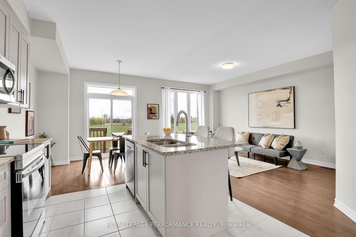 Photo 12 at 110 Main Halyard Lane, Nepean (Half Moon Bay), Ottawa