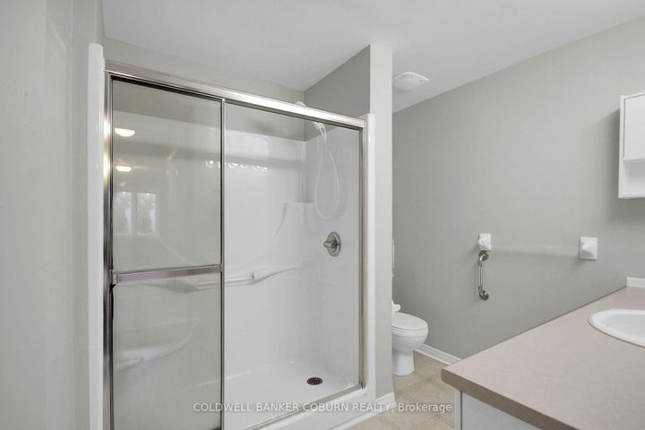 Photo 7 at F - 10 Daybreak Street, Nepean (Barrhaven East), Ottawa