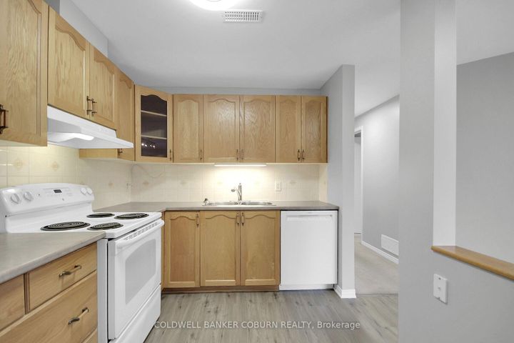 Photo 17 at F - 10 Daybreak Street, Nepean (Barrhaven East), Ottawa