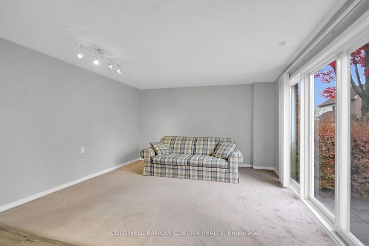 Photo 24 at F - 10 Daybreak Street, Nepean (Barrhaven East), Ottawa
