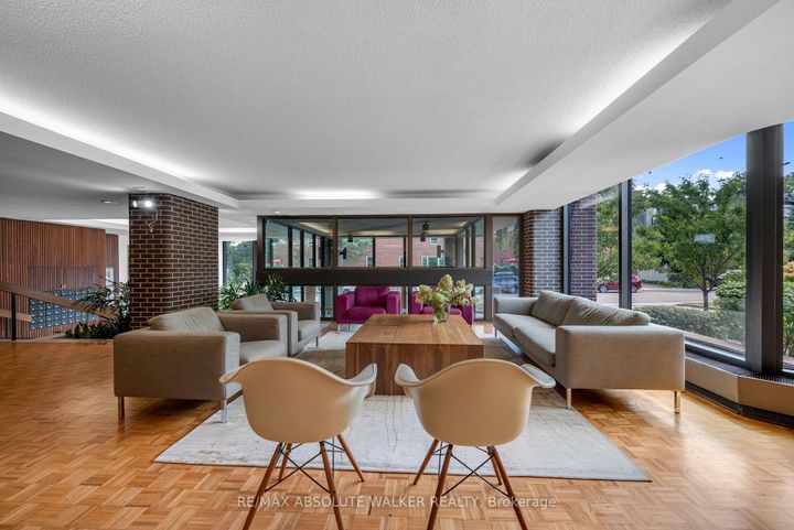 Photo 1 at 9B - 300 Queen Elizabeth Drive, Glebe, Ottawa