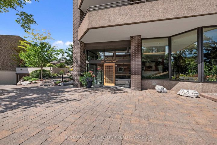 Photo 6 at 9B - 300 Queen Elizabeth Drive, Glebe, Ottawa
