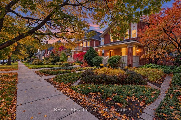 Photo 5 at 204 Clemow Avenue, Glebe, Ottawa