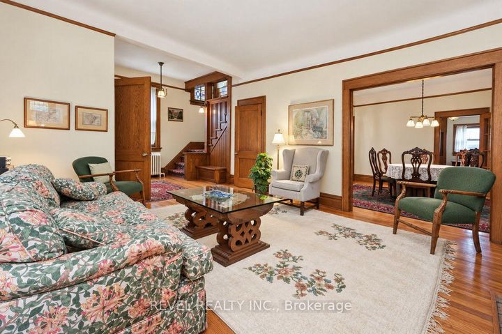 Photo 13 at 204 Clemow Avenue, Glebe, Ottawa