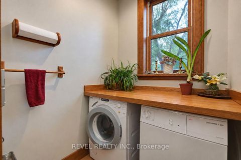 Photo 22 at 204 Clemow Avenue, Glebe, Ottawa