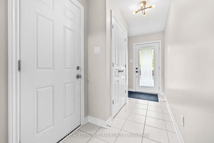 Photo 2 at 422 Tralee Road, Nepean (Longfields), Ottawa