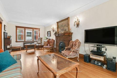 Photo 11 at 16 Renfrew Avenue, Glebe, Ottawa