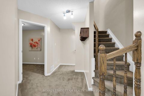 Photo 3 at 137 Corinth Private, Nepean (Merivale Industrial Park/Citiplace), Ottawa