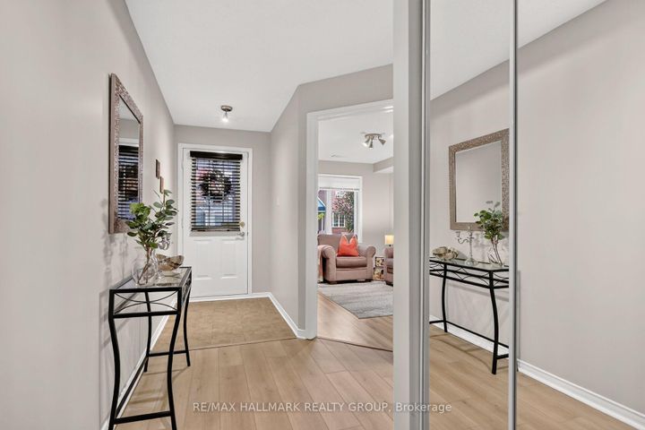Photo 2 at 10E Daybreak Street, Nepean (Barrhaven East), Ottawa