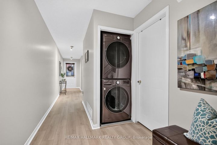 Photo 8 at 10E Daybreak Street, Nepean (Barrhaven East), Ottawa