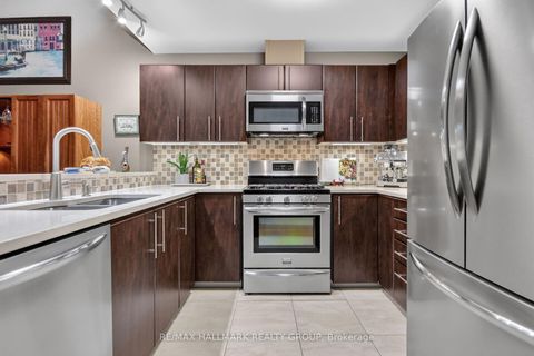Photo 12 at 10E Daybreak Street, Nepean (Barrhaven East), Ottawa