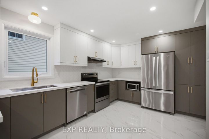 Photo 11 at 42 Antler Avenue, Nepean (On the Green), Ottawa