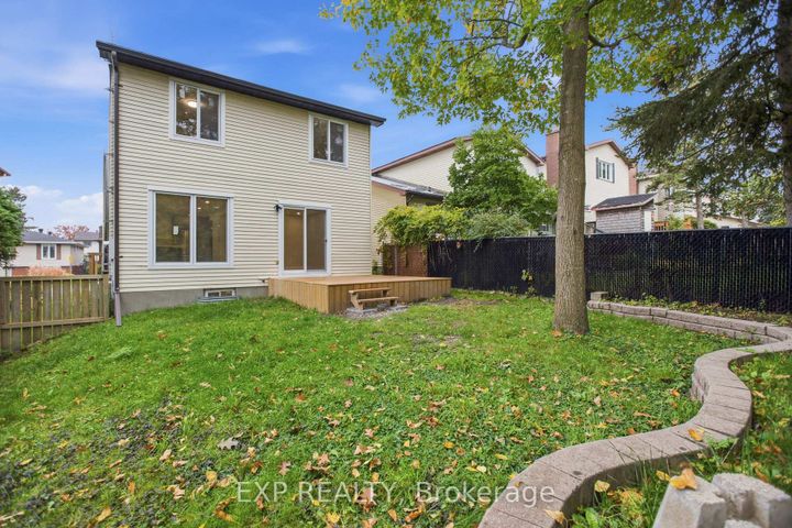 Photo 35 at 42 Antler Avenue, Nepean (On the Green), Ottawa
