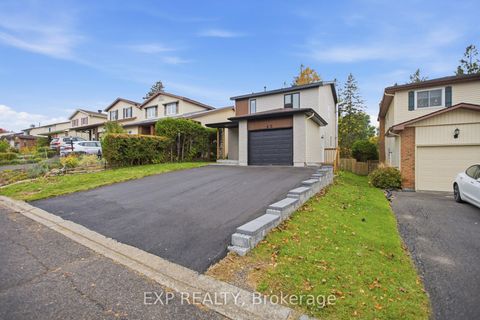 Photo 2 at 42 Antler Avenue, Nepean (On the Green), Ottawa