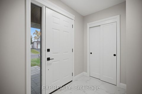 Photo 5 at 42 Antler Avenue, Nepean (On the Green), Ottawa