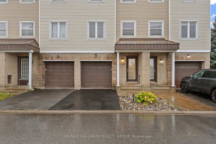 Photo 2 at 584 Simran Private, Nepean (Cedargrove/Fraserdale), Ottawa