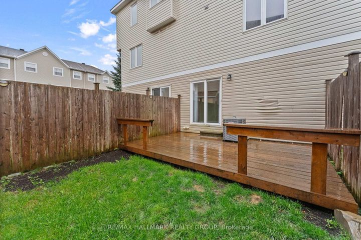 Photo 12 at 584 Simran Private, Nepean (Cedargrove/Fraserdale), Ottawa