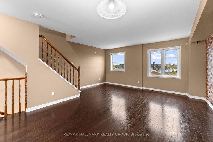 Photo 20 at 584 Simran Private, Nepean (Cedargrove/Fraserdale), Ottawa