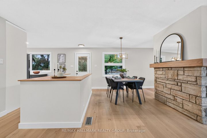 Photo 2 at 9 Cleadon Drive, Nepean (Crystal Beach), Ottawa