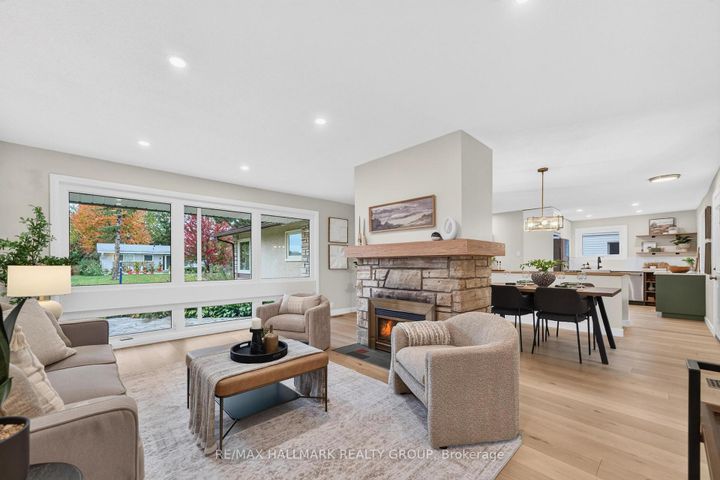 Photo 5 at 9 Cleadon Drive, Nepean (Crystal Beach), Ottawa