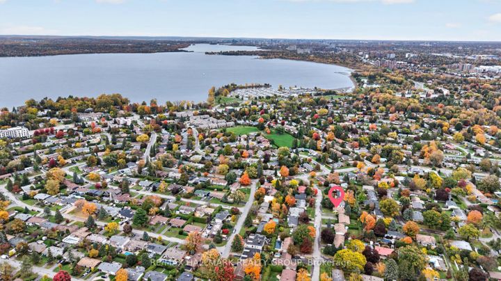 Photo 35 at 9 Cleadon Drive, Nepean (Crystal Beach), Ottawa