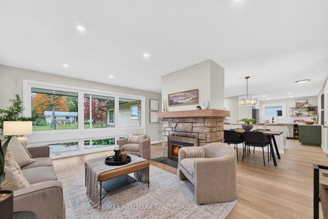 Photo 5 at 9 Cleadon Drive, Nepean (Crystal Beach), Ottawa