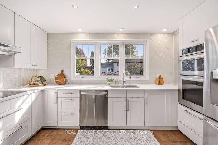 Photo 9 at 101 Queensline Drive, Nepean (Bruce Farm/Graham Park/Qualicum/Bellands), Ottawa