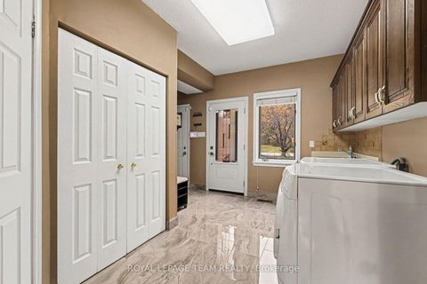 Photo 22 at 30 Spring Cress Drive, Nepean (Cedar Hill/Orchard Estates), Ottawa