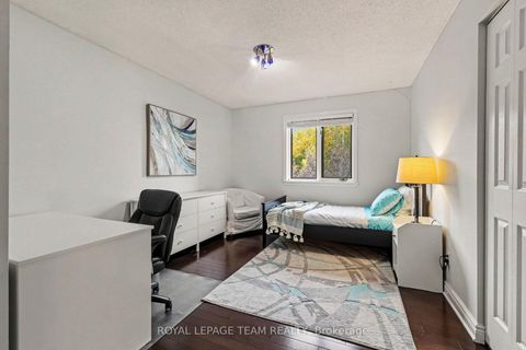 Photo 31 at 30 Spring Cress Drive, Nepean (Cedar Hill/Orchard Estates), Ottawa