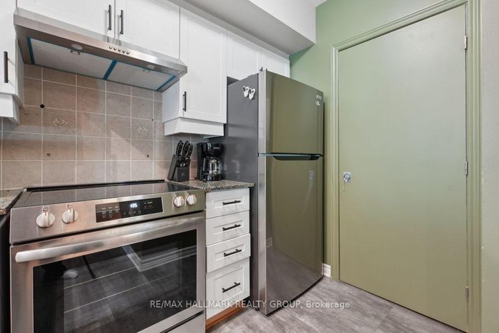 Photo 9 at 302 - 445 Laurier Avenue W, Ottawa Centre, Ottawa