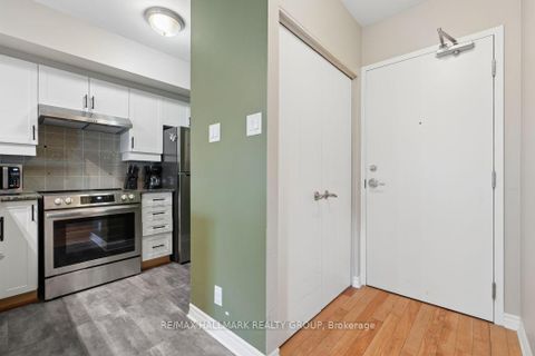 Photo 4 at 302 - 445 Laurier Avenue W, Ottawa Centre, Ottawa