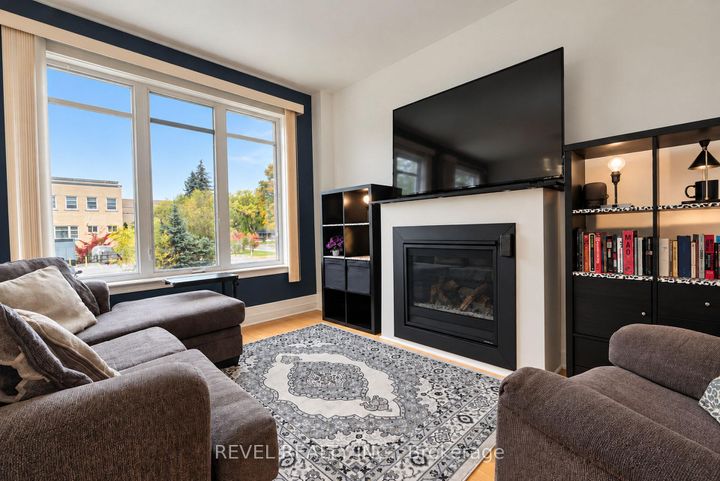 Photo 7 at 54 ENCORE Private, Nepean (City View/Skyline/Fisher Heights/Parkwood Hills), Ottawa